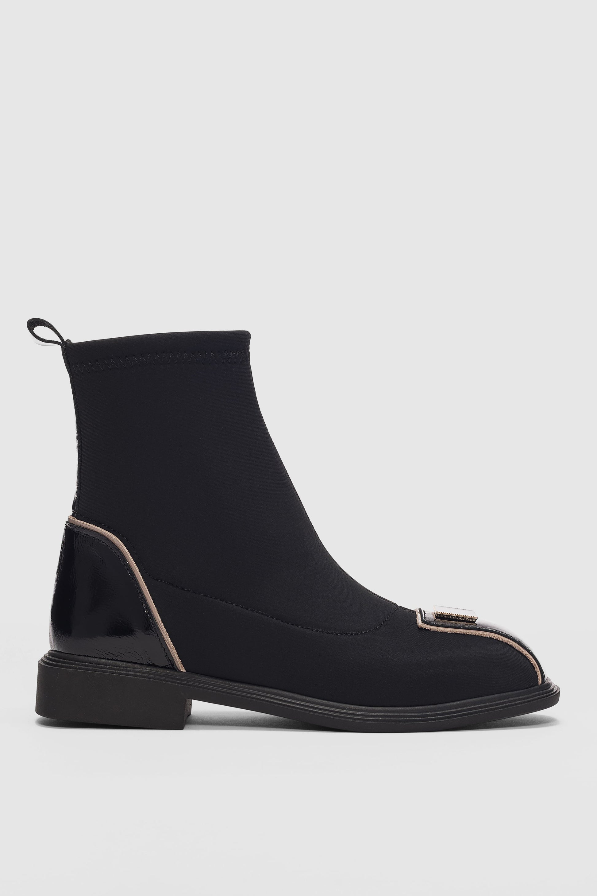 Snug Front Square Accessory Women's Stretch Boots