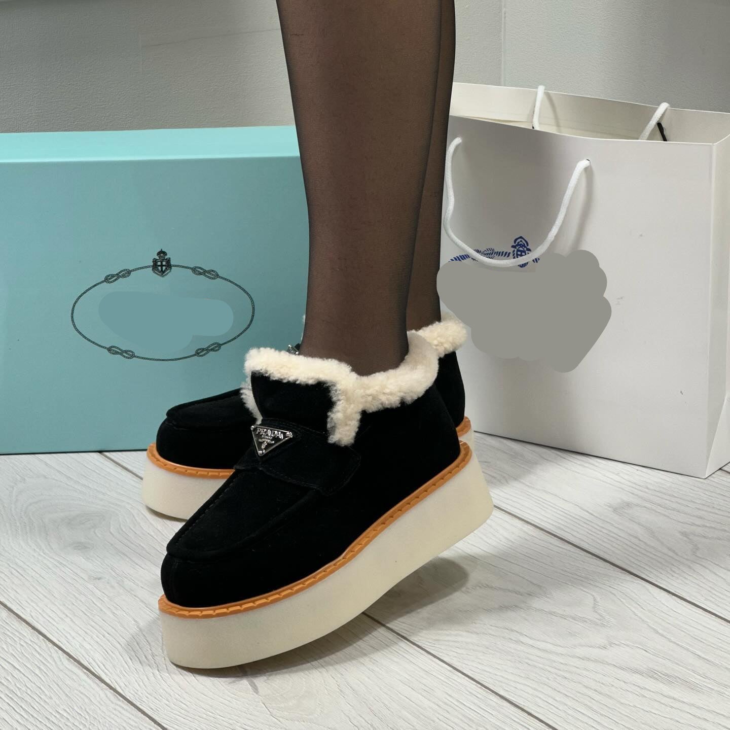 Shearling  boots