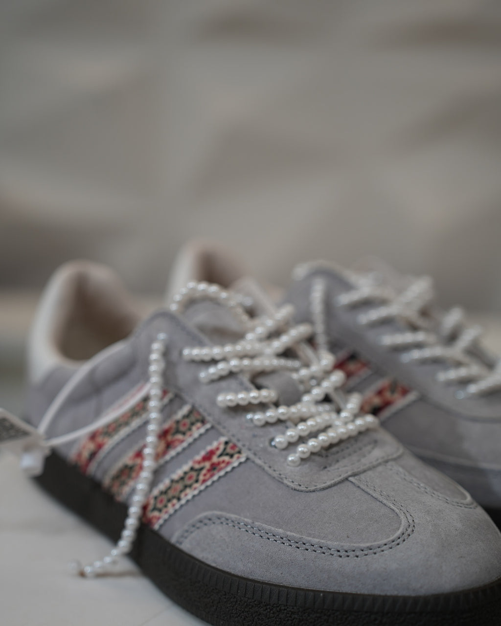 Bohemian pearl sneakers