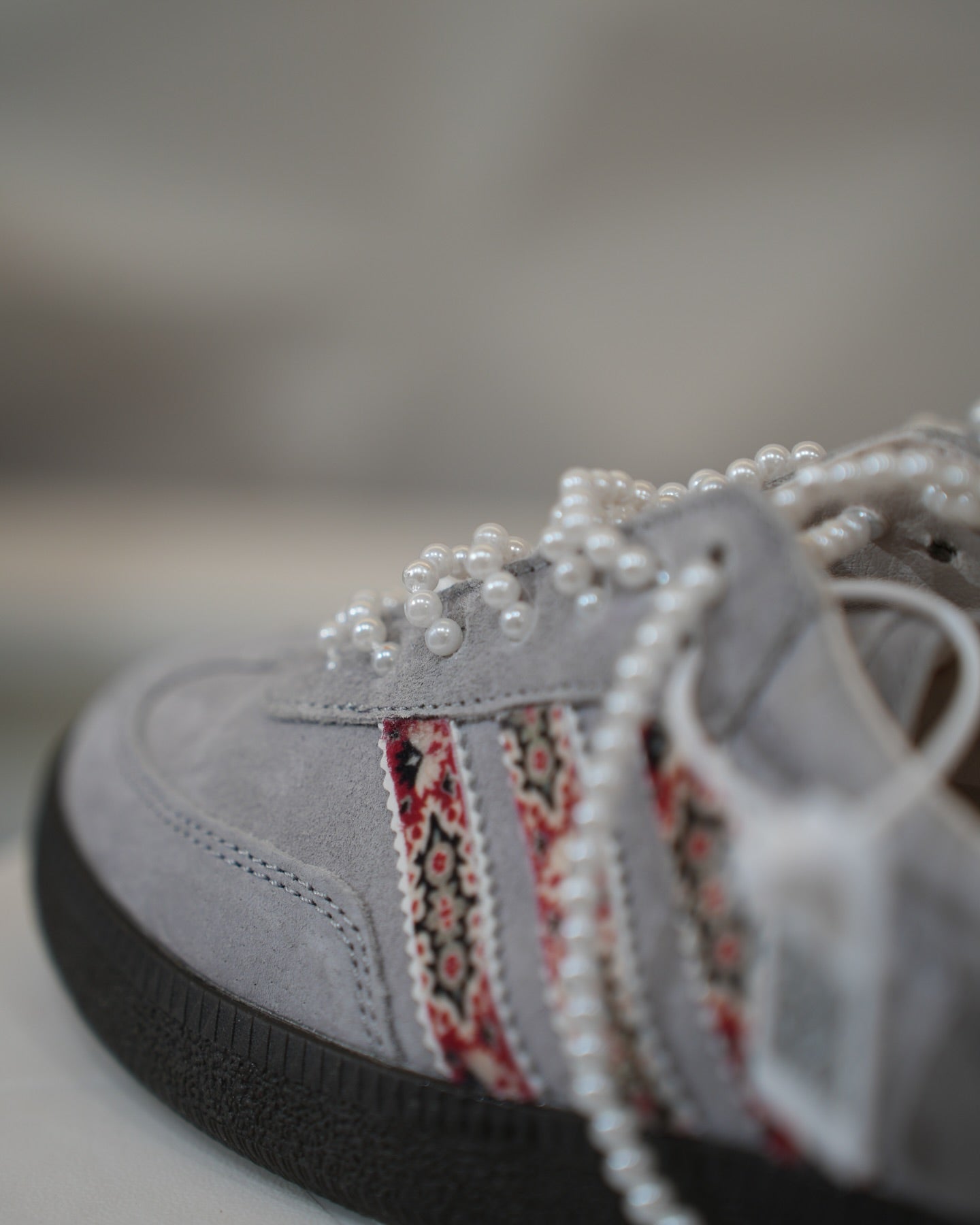 Bohemian pearl sneakers