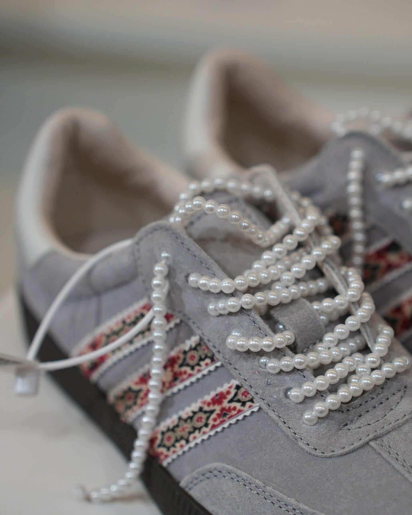 Bohemian pearl sneakers