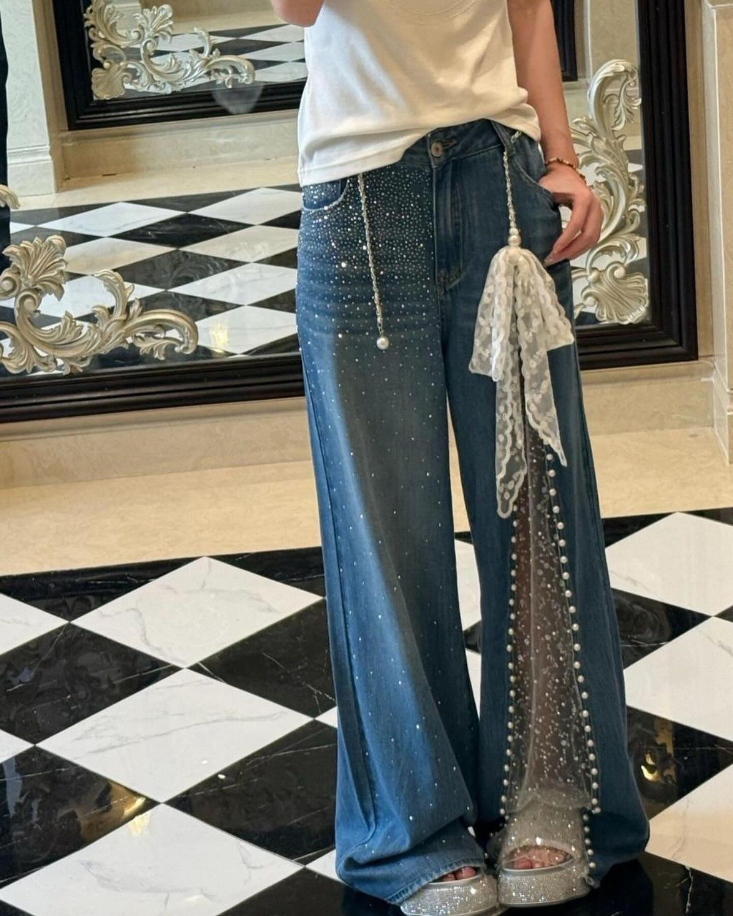 Pearl lace jeans