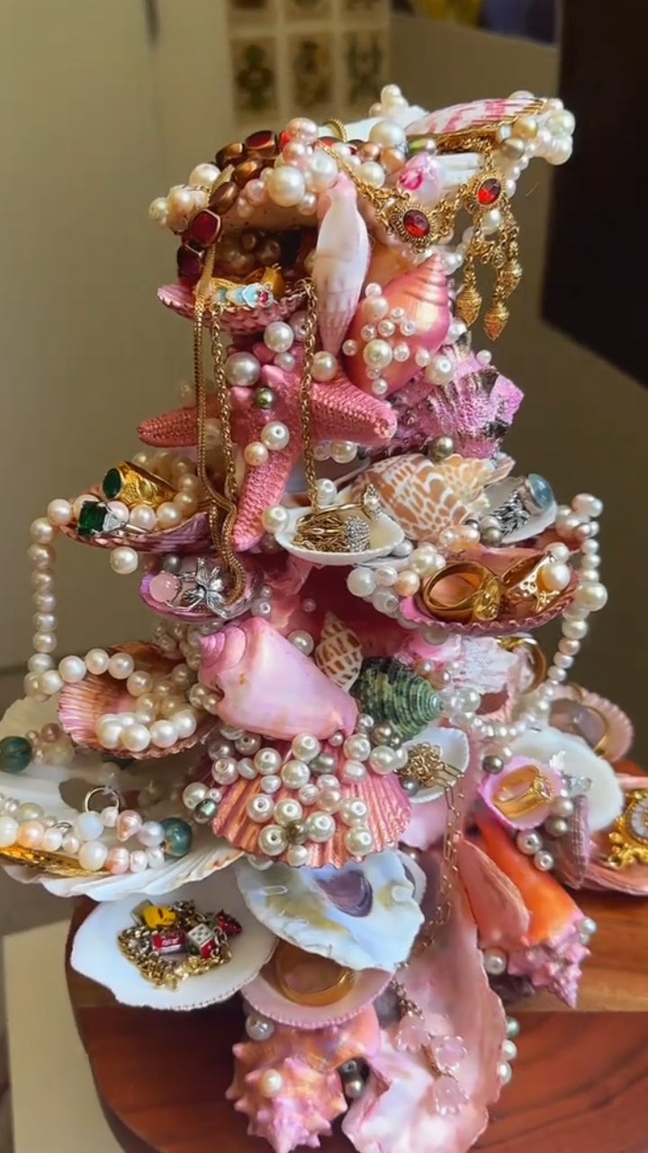 Seashell jewelry stand/ jewelry holder