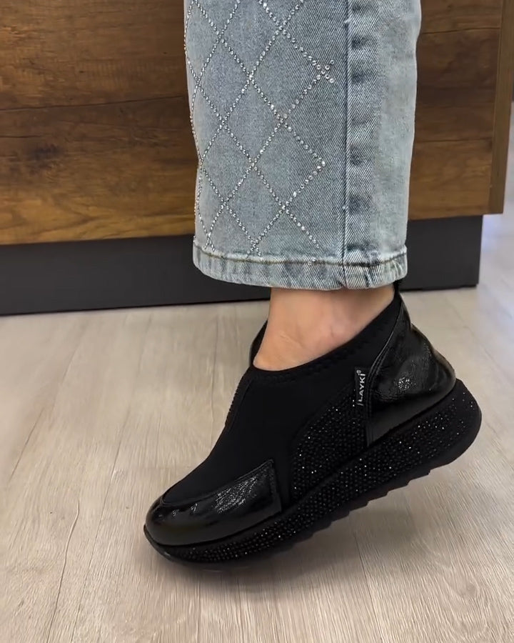 Women's Go Walk Joy Sneaker