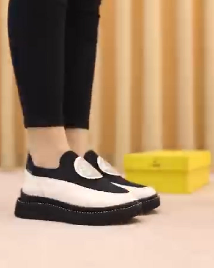 Comfortable Breathable Women Walking Shoes Slip on Trainers