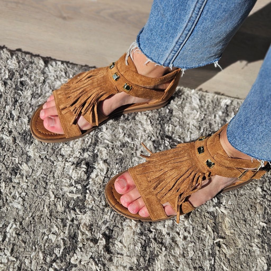 Studded flat sandals