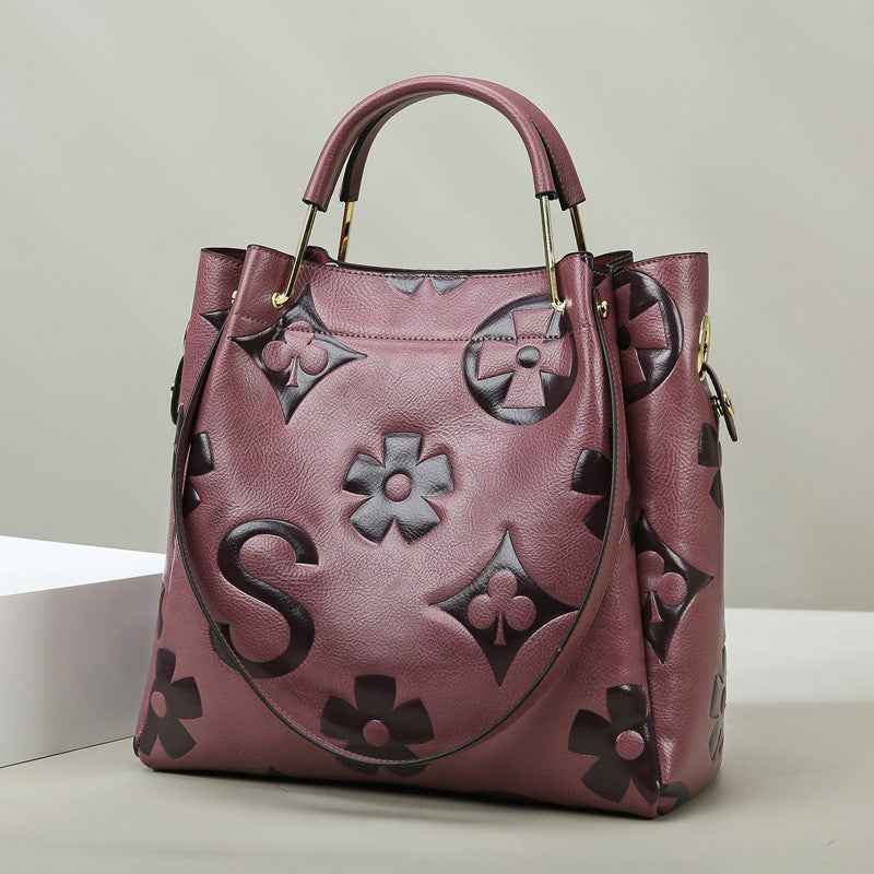 Stylish and Casual Large-capacity Embossed Shoulder Bag
