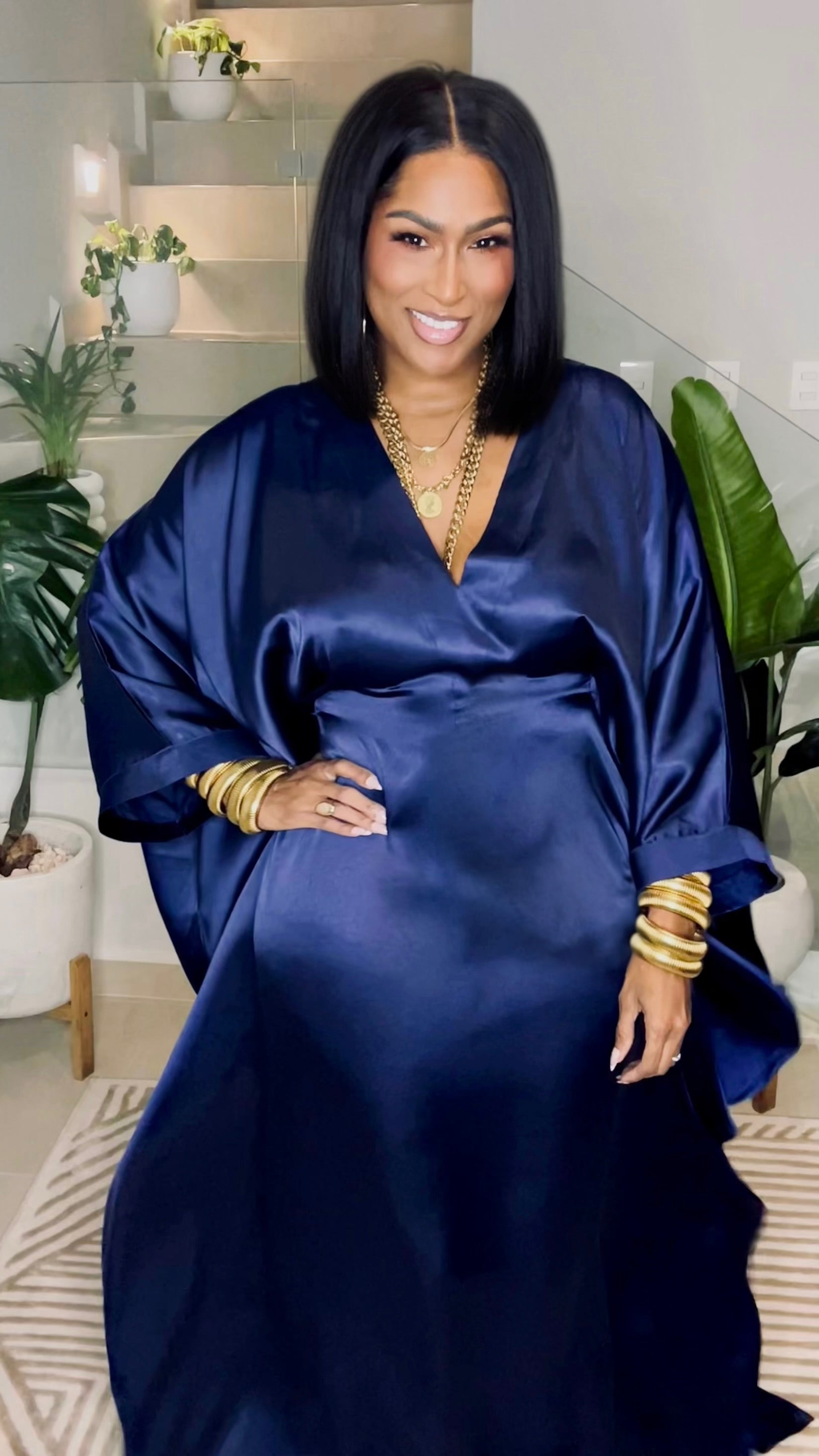 Mid-length sleeve V-neck silk dress