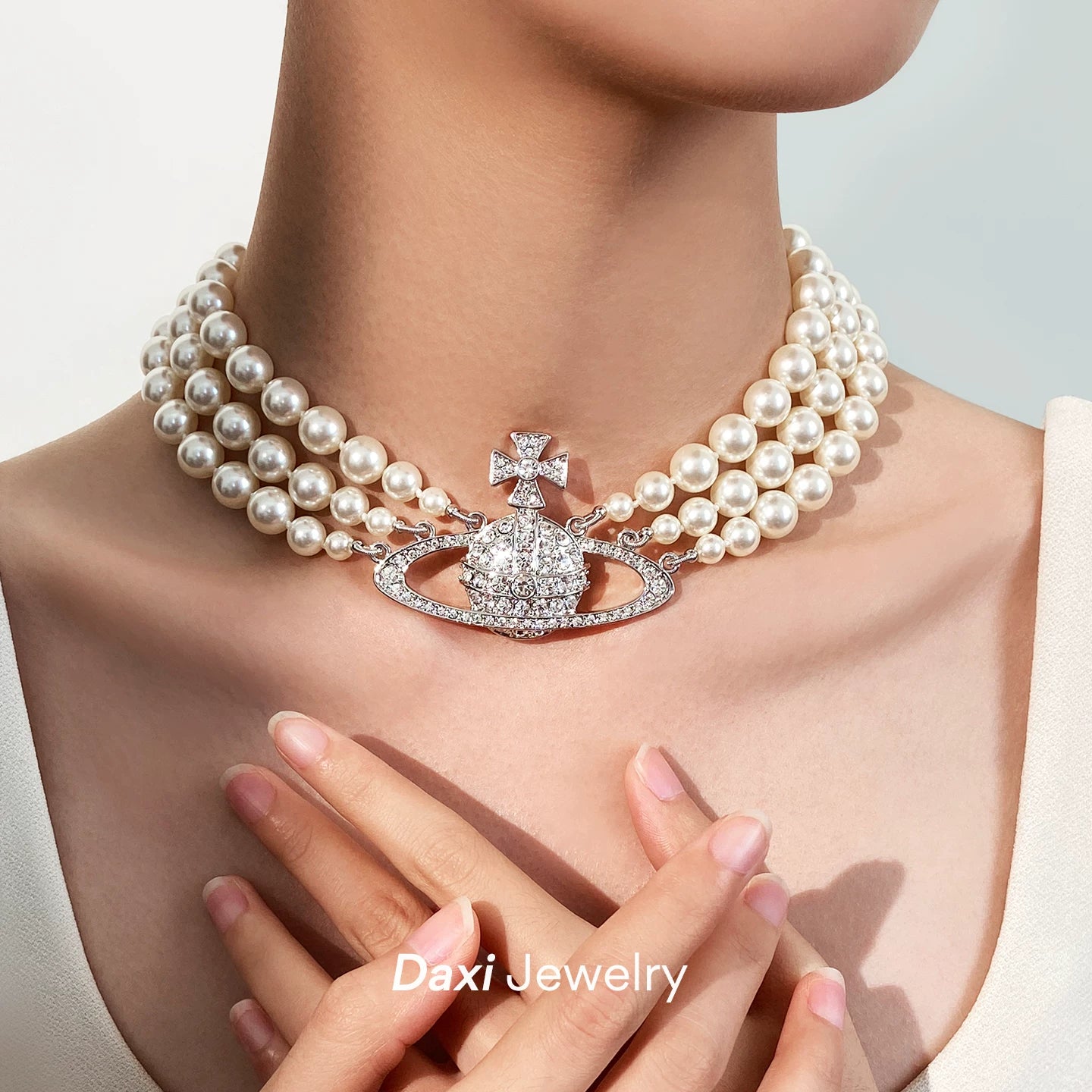 Saturn Three-Layer Pearl Necklace