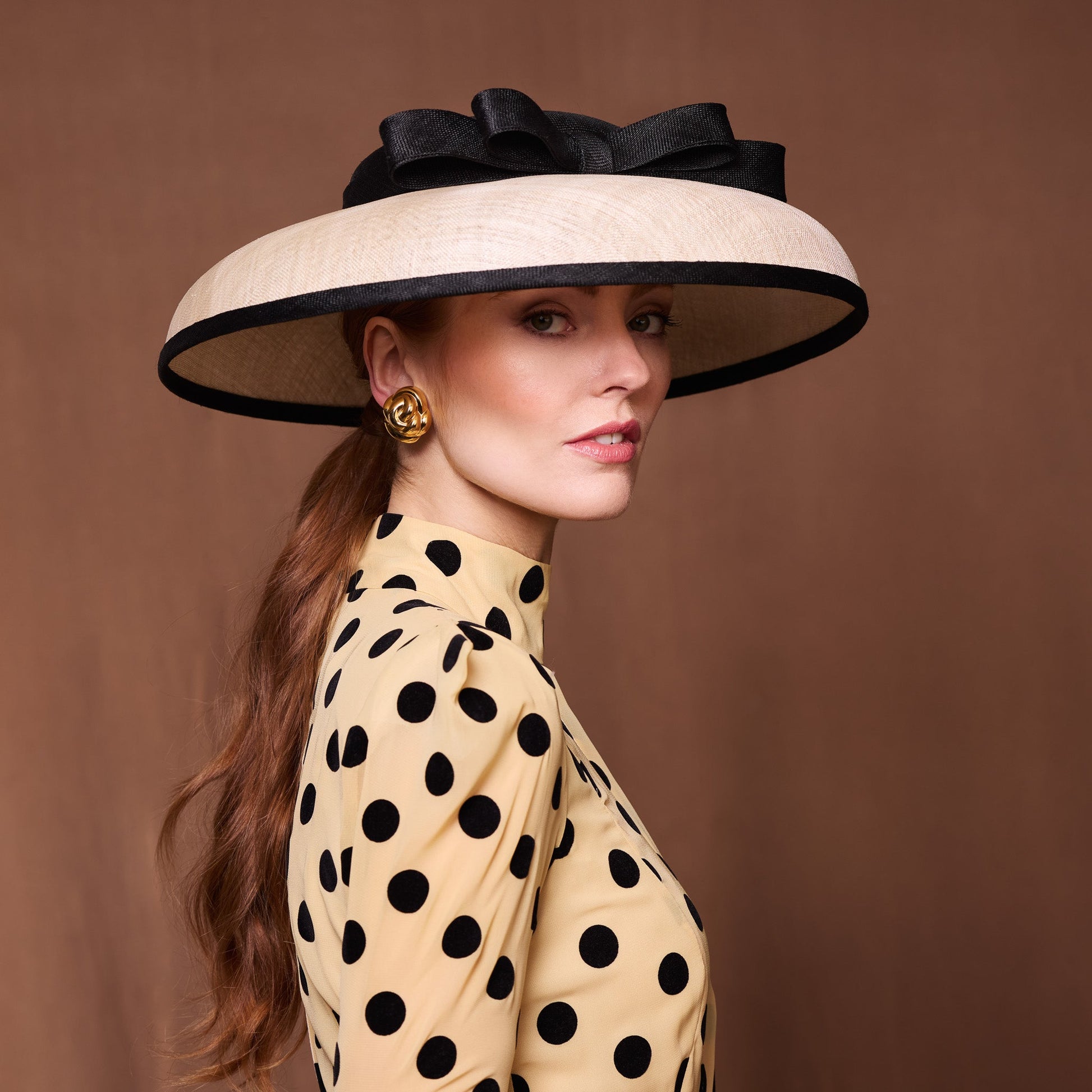 Natural and black fine straw bell with flat bow