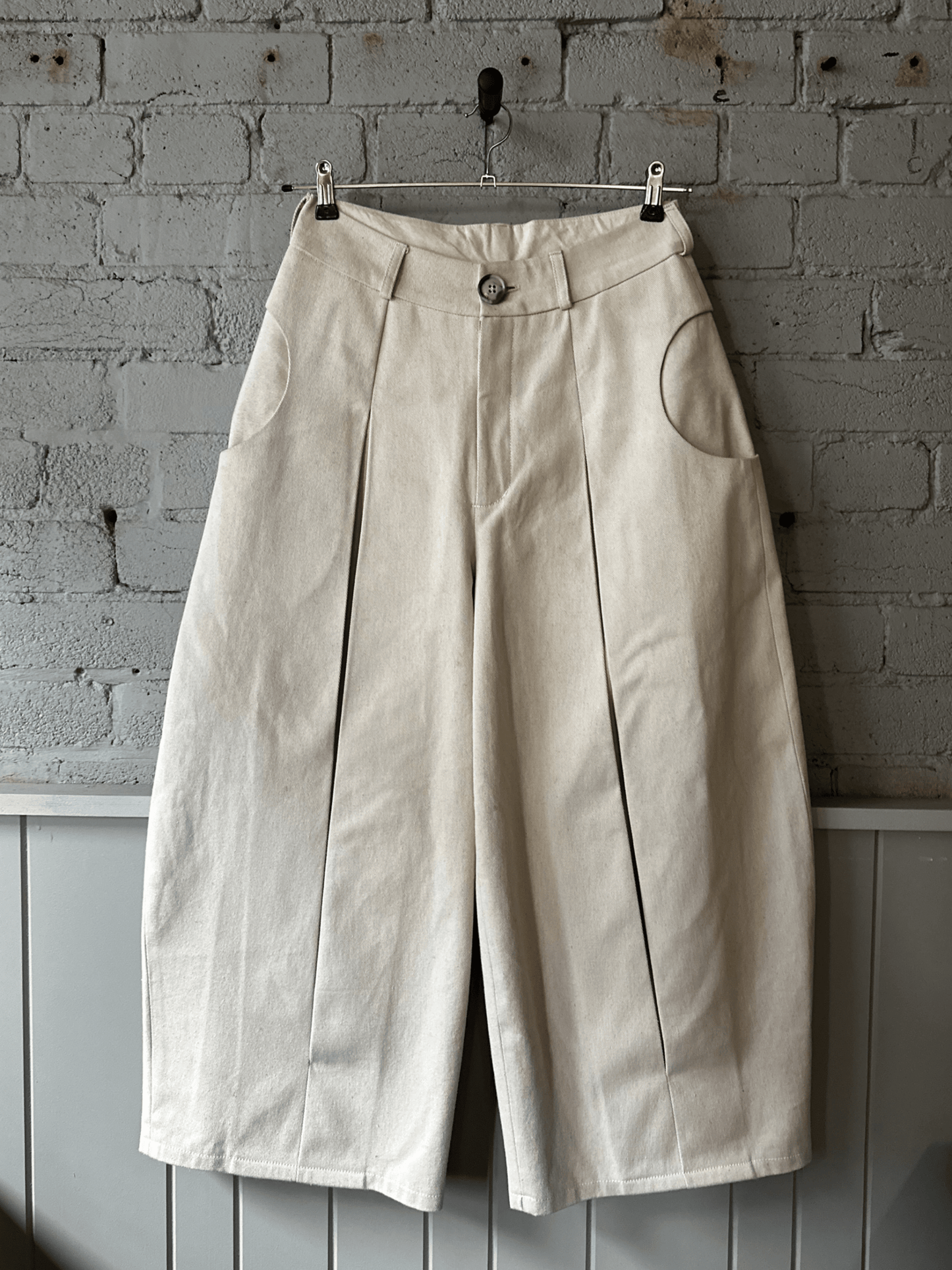 CREAM EXTREME PLEAT