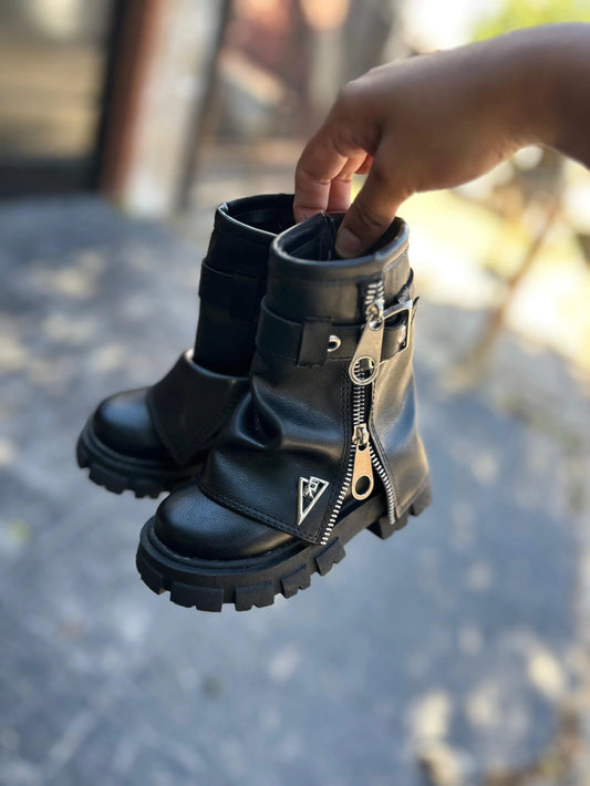 Classic zip ankle boots
