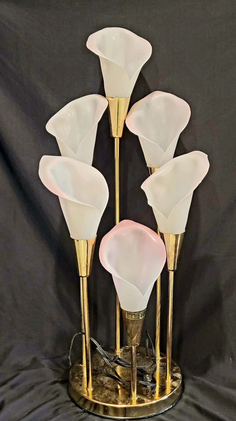 Vintage Calla-Style Lilly Table Lamp