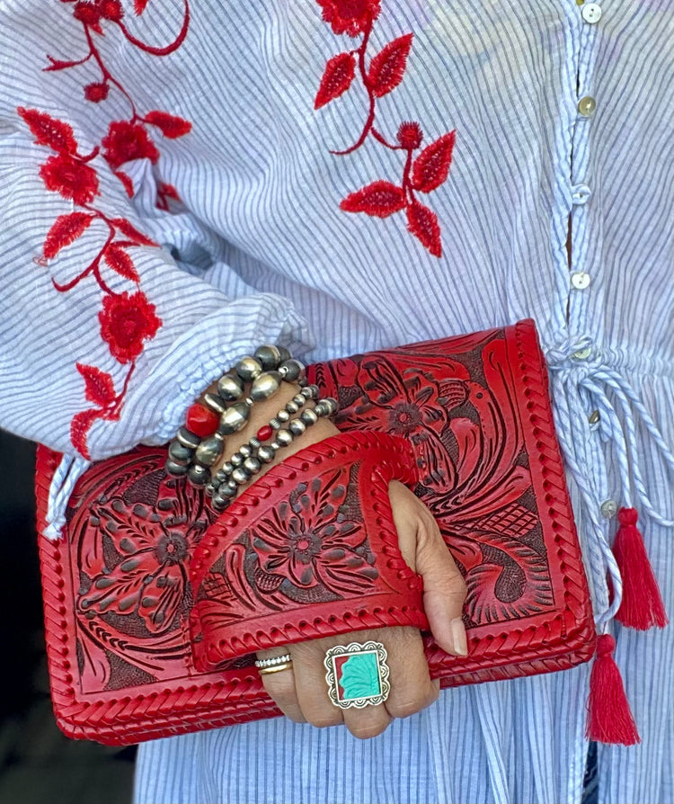 "Silver Flower Dance" Western-Style Clutch