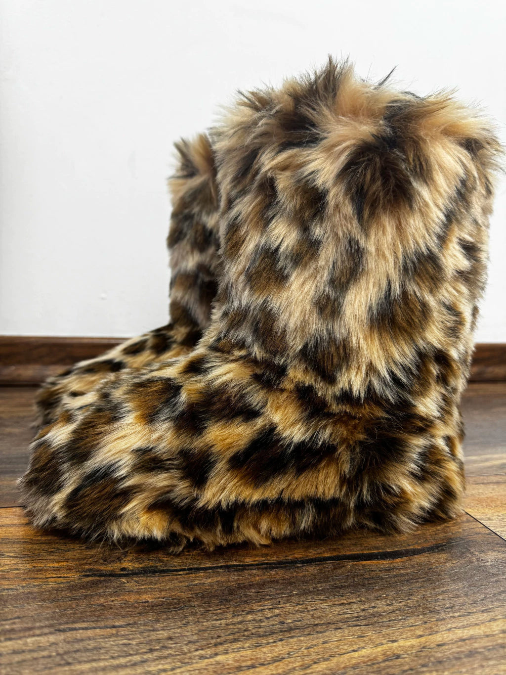 Leopard Printed Snow Shoes