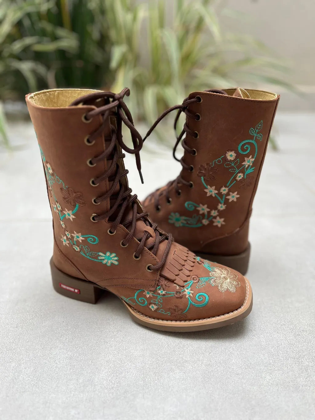 FLOWERS EMBROIDERED GREEN AND BEIGE BROWN LEATHER