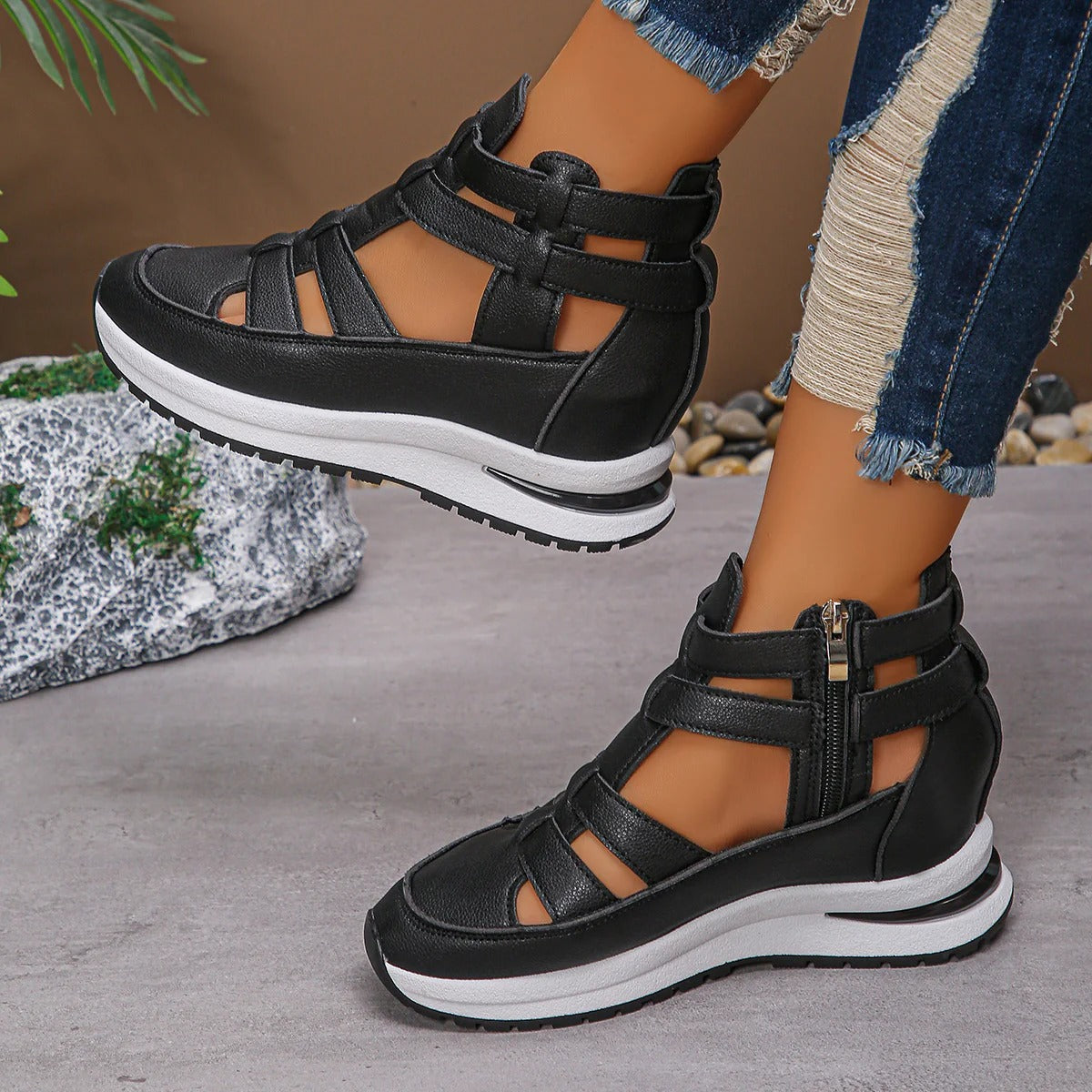 Women's Close-toed Hollow-out Sandals