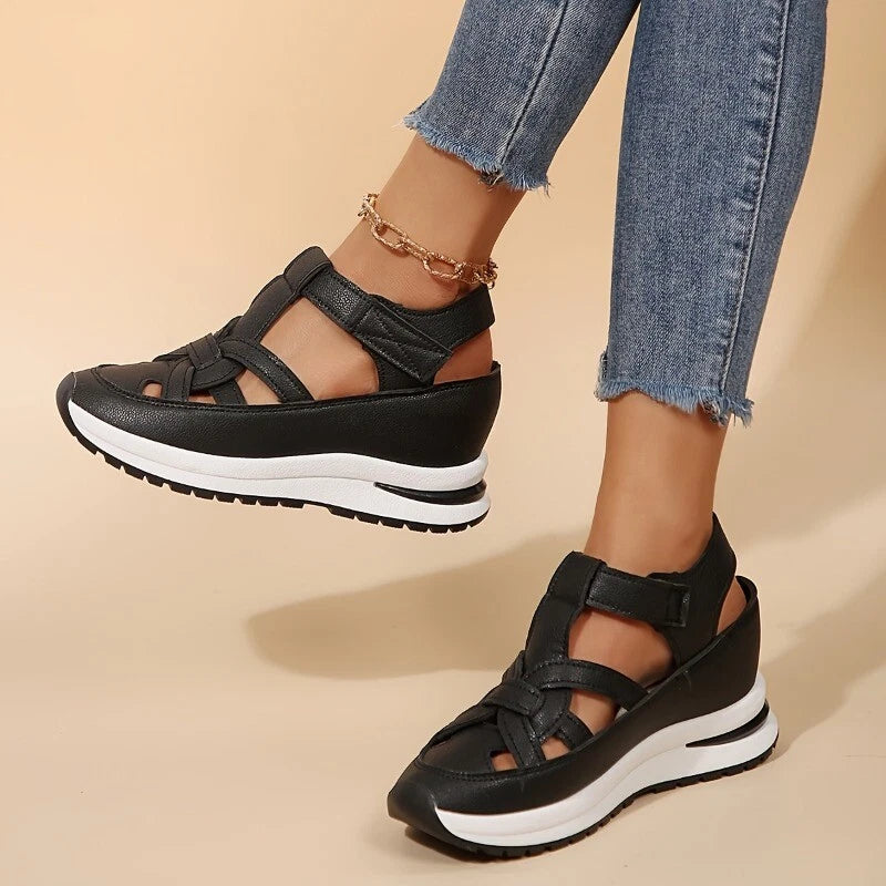 Comfortable Magic Tape Straps Shoes