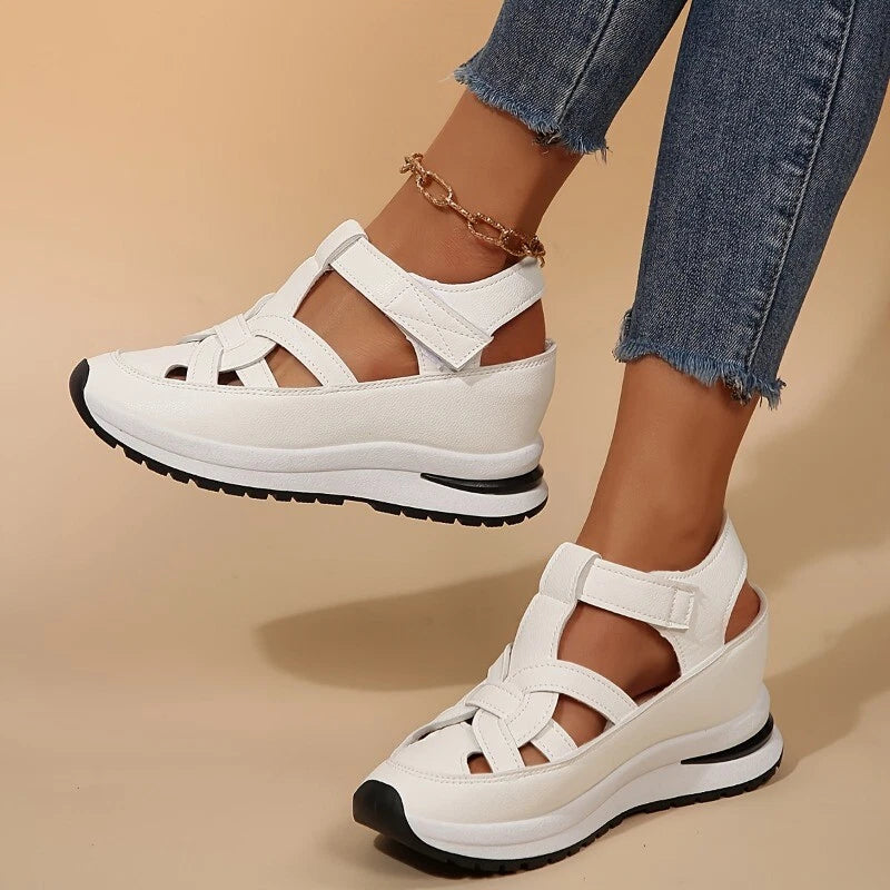 Comfortable Magic Tape Straps Shoes