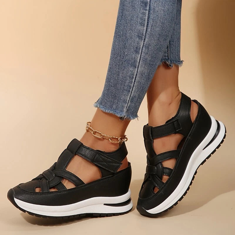 Comfortable Magic Tape Straps Shoes