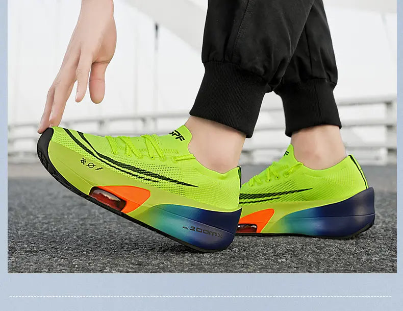 Professional marathon shoes